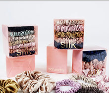 Load image into Gallery viewer, Mulberry Silk Medium Hair Scrunchies

